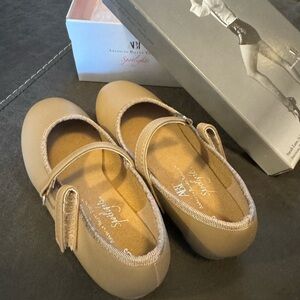 Spotlights Tap Shoes